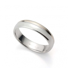 18WG Gents Bevelled Wedding Band 18WG Gents Bevelled Wedding Band